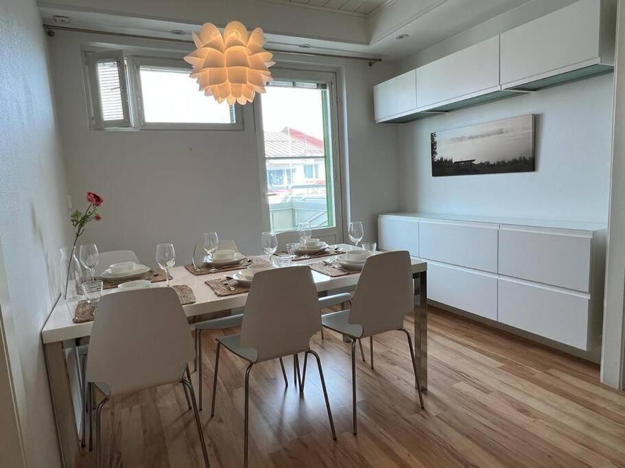 Spacious And Stylish Penthouse In Downtown Rovaniemi Zewnętrze zdjęcie